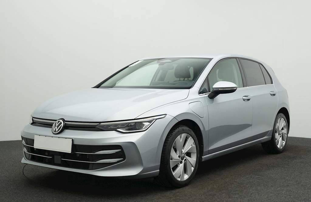 Volkswagen Golf 8 1.5 TSI eHybrid DSG