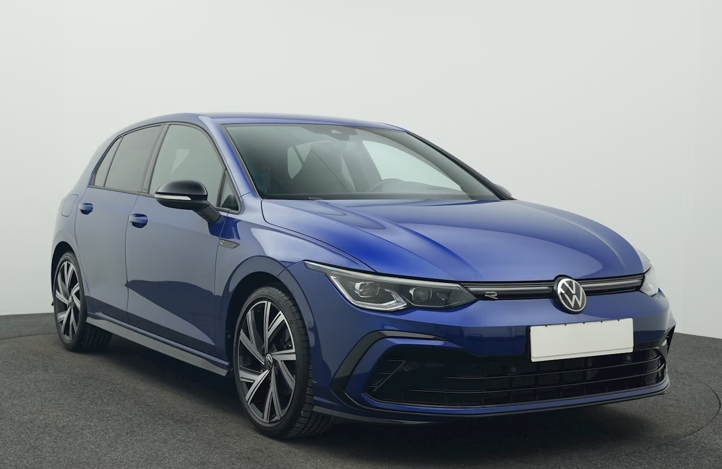 Volkswagen Golf 8 1.5 eTSI DSG R-Line