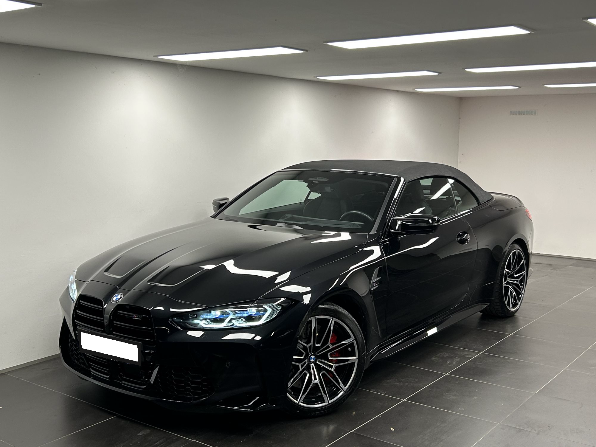 BMW M4 Competition M xDrive Cabrio