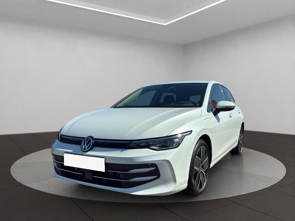 Volkswagen Golf VIII 1.5 TSI eHybrid Style