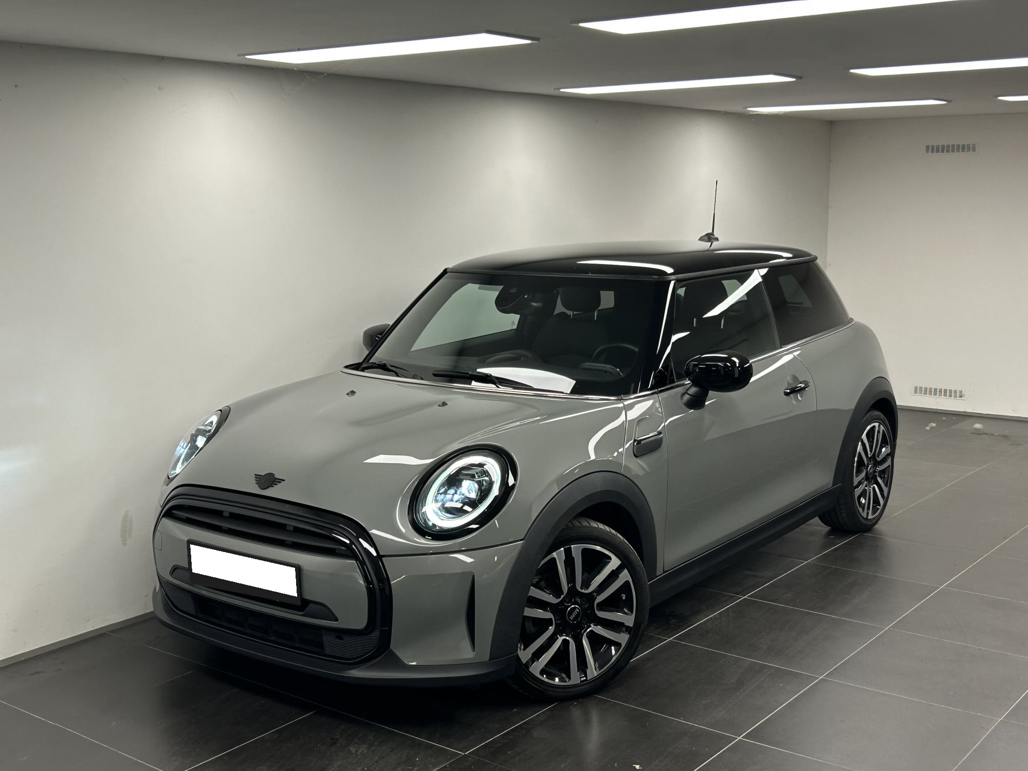 MINI Cooper 3-dverové